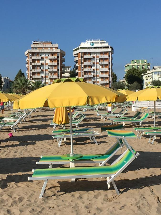 Appartamento Fronte Mare Rimini Zewnętrze zdjęcie