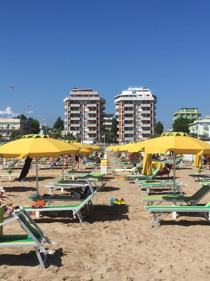 Appartamento Fronte Mare Rimini Zewnętrze zdjęcie