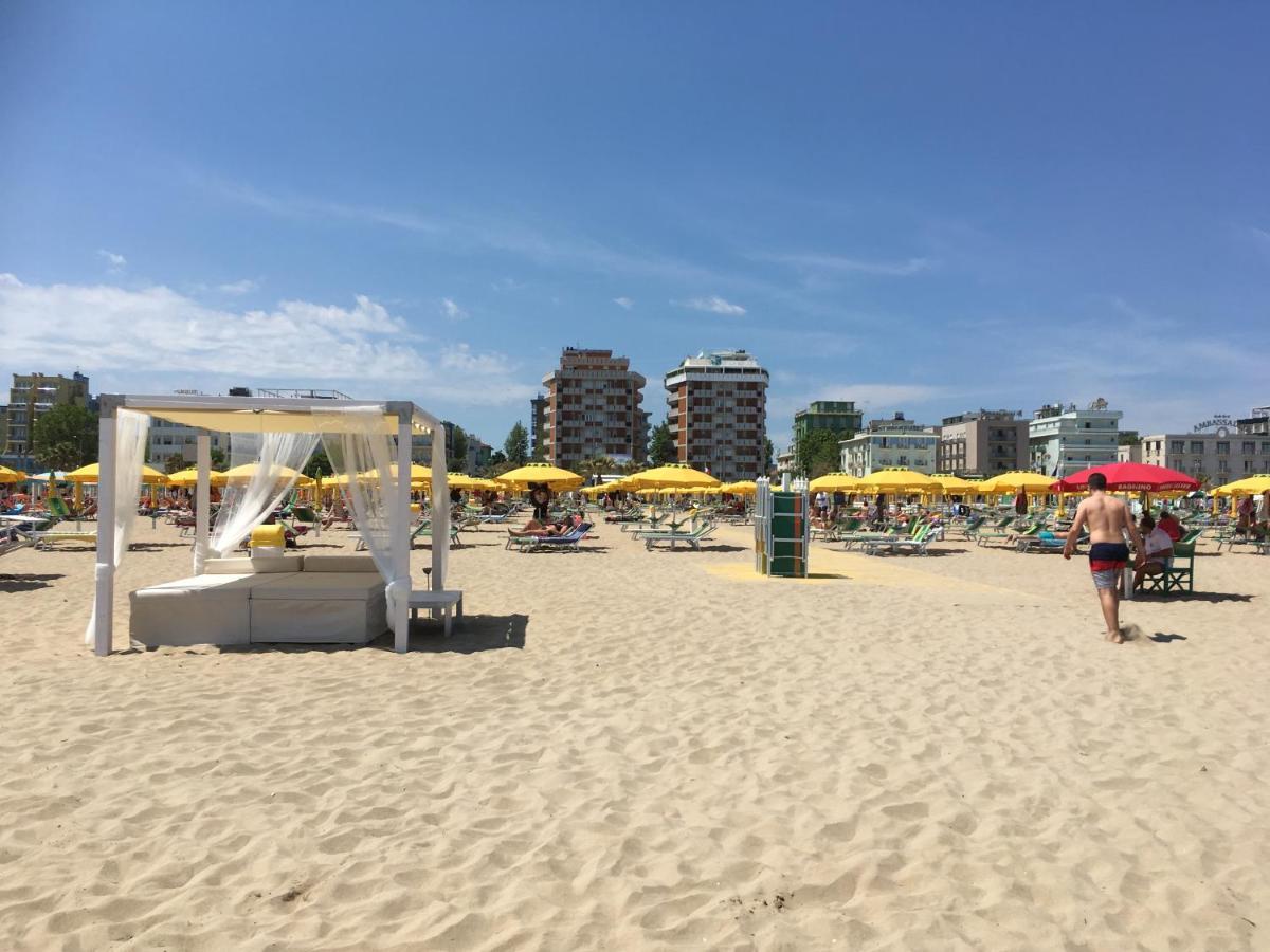 Appartamento Fronte Mare Rimini Zewnętrze zdjęcie